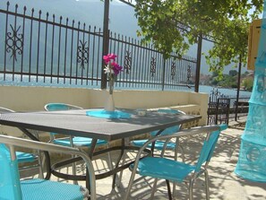 Front terrace