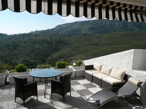 terrasse donnant sur l'Esterel