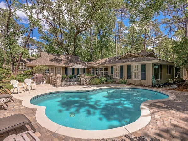 4 Greenwood Court - Pool Area