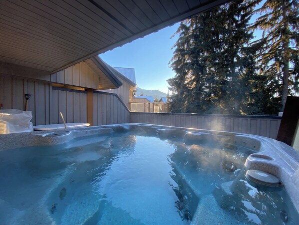 Private Hot Tub 3rd level patio