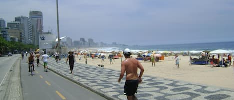 Praia do Leblon -
Ciclovia