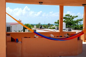 Overlooking the Cancun/Bay Skyline for Brilliant Sunsets
