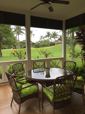 Lower lanai
