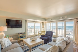 Living Room- Ocean Views!