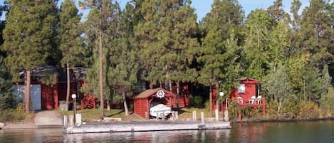 picture of moose lodge from the water