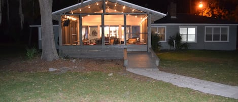 Direct waterfront house in coastal GA only 35 min from historic Savannah