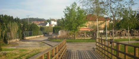 vista desde el puente de madera