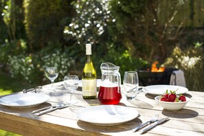 The outdoor area is ideal for evening BBQ's