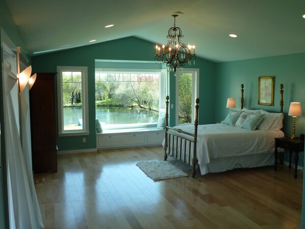 The 'Grand Suite' at Sunland's Cottage! Designed to spoil you rotten! 