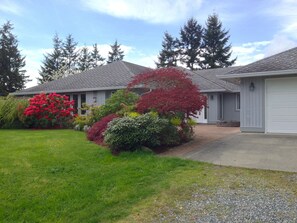 Single story layout with large garage