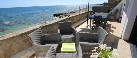 VUE DE LA TERRASSE