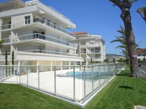 Secure pool area