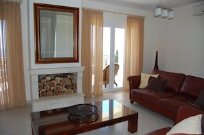 Villa Flora Living Area