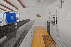 Top-Level Kitchen with Bar (seats 4)