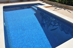 Piscina
Swimming pool