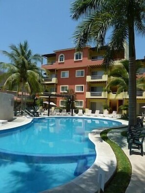 apartment building
