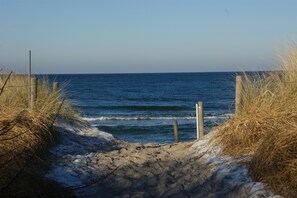 Strand im Winter...'unser'Strandaufgang