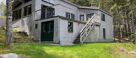 "Picea" is a spacious cottage on the shore of Bass Harbor, which is steps away.