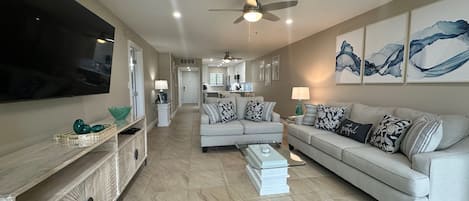 Newly renovated and remodeled condo in the heart of Siesta Key