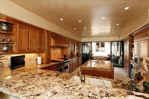 Super kitchen!