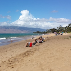 KAM 1 beach view of West Maui Mountains