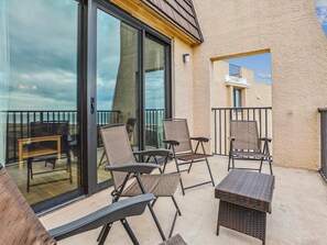 5th Floor Balcony