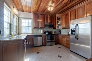 Large, modern kitchen