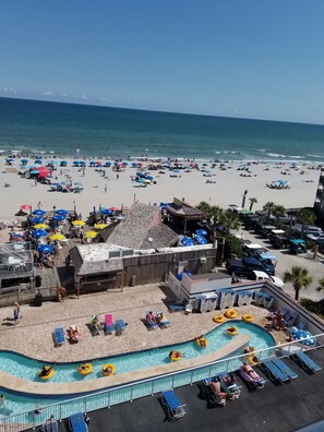 What a beautiful day!!  86 degree and blue skies! 