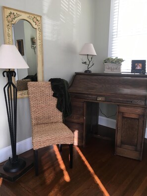 Desk area in living room 