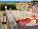 200-gl octagonal hot tub of Casa Pacis 