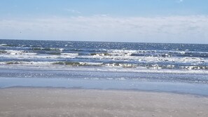 7- 10 mins walk (4 minute golf cart ride) to the beach