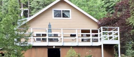 Front Exterior with 2nd story balcony overlooking Lake Almanor