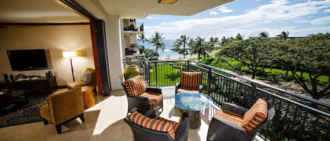 Gorgeous views of the ocean and gardens from your serene lanai