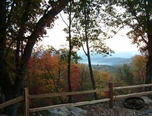 A little autumn color  ---- You will love it here!!!