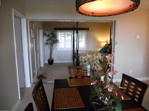 Dining room that seats six people.
