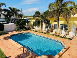 Pool with lounges to relax