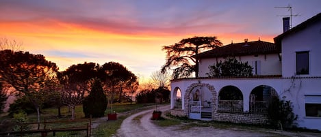 Entrée du Domaine de Taulet