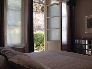 Vue chambre sur jardin