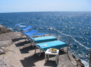 Swimming and sunbathing at the ocean platform 