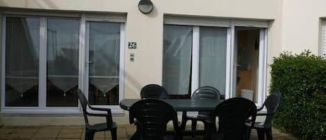 façade de l'appartement - rez de chaussée surélevée avec terrasse fermée