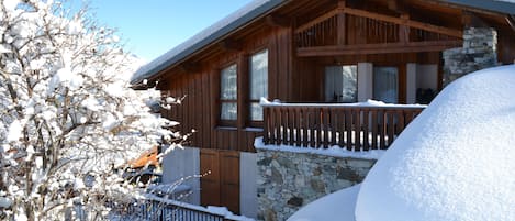Chalet Mathilde, Les Coches-La Plagne, Paradiski. Catered chalet