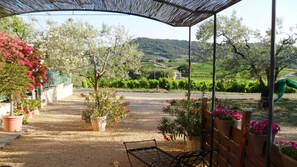 TERRASSE ET VUE SUR CAMPAGNE