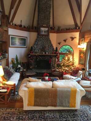 Living room with seating for 6+ people