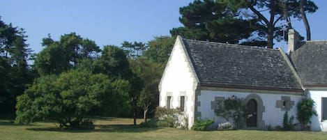 vue de la façade depuis la plage