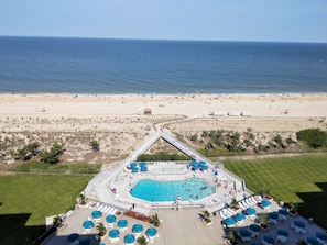 Edgewater Building's heated outdoor pools & smoke free Beach