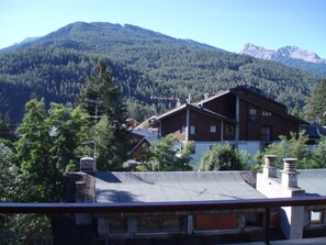 vista dal terrazzino del  soggiorno a sud