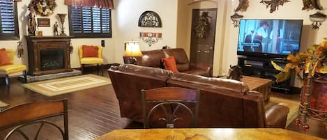The Wild West Adventure  -Oversized - Great room! Another Stylish Vacation renta