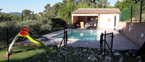 piscine privée au calme