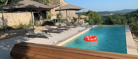 La piscine pour vous tout seuls, en plein ciel. 