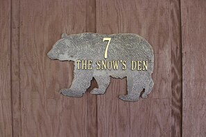 The Snow's Den